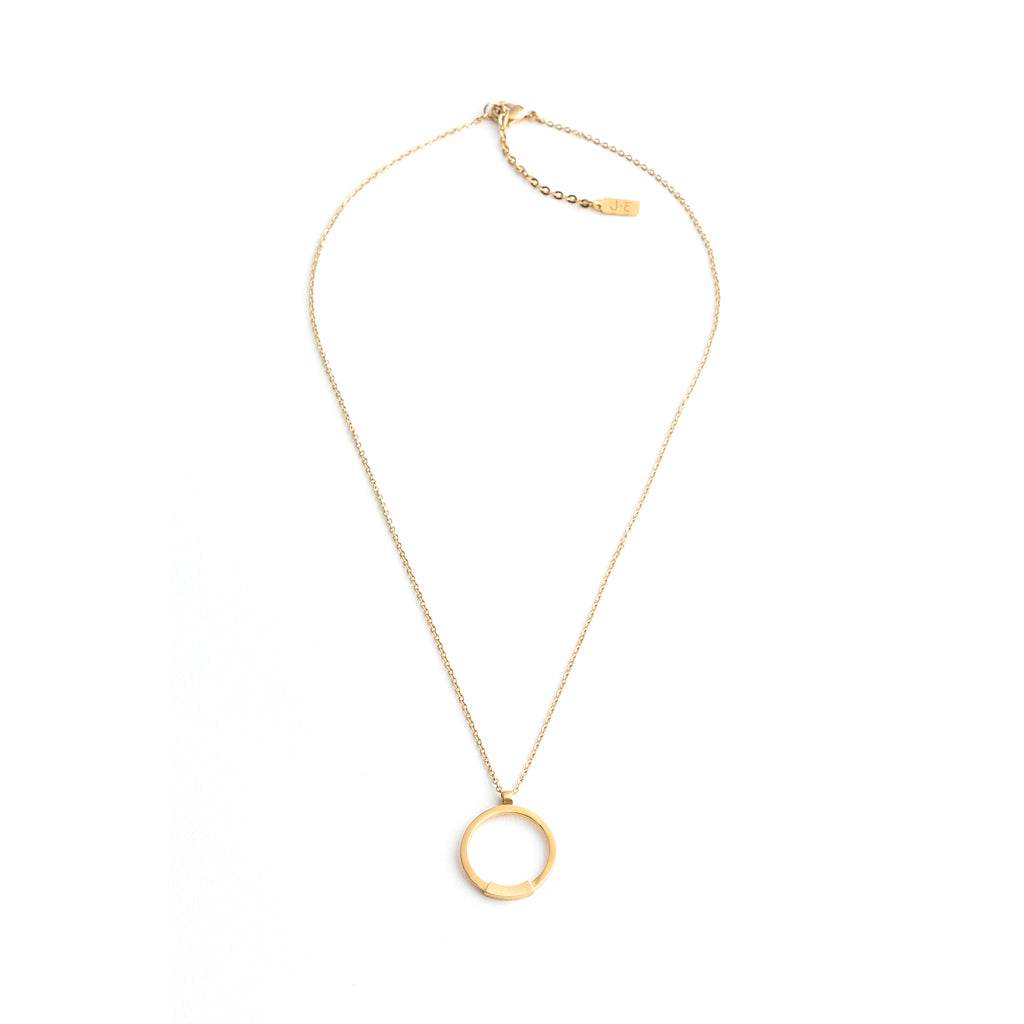 Pia Necklace